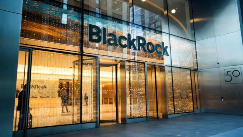 BlackRock, Fidelity, Grayscale scoop $1 billion in Ethereum in a day