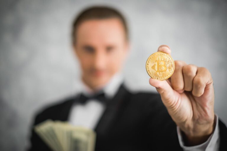 Analyst sets date when Bitcoin will trade at $160,000