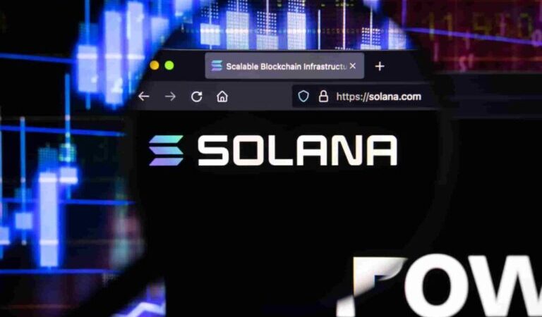 Why Solana is likely to collapse to $105,000, according to expert
