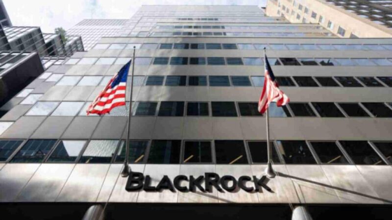 BlackRock just moved over $200 million worth of these 2 cryptos 