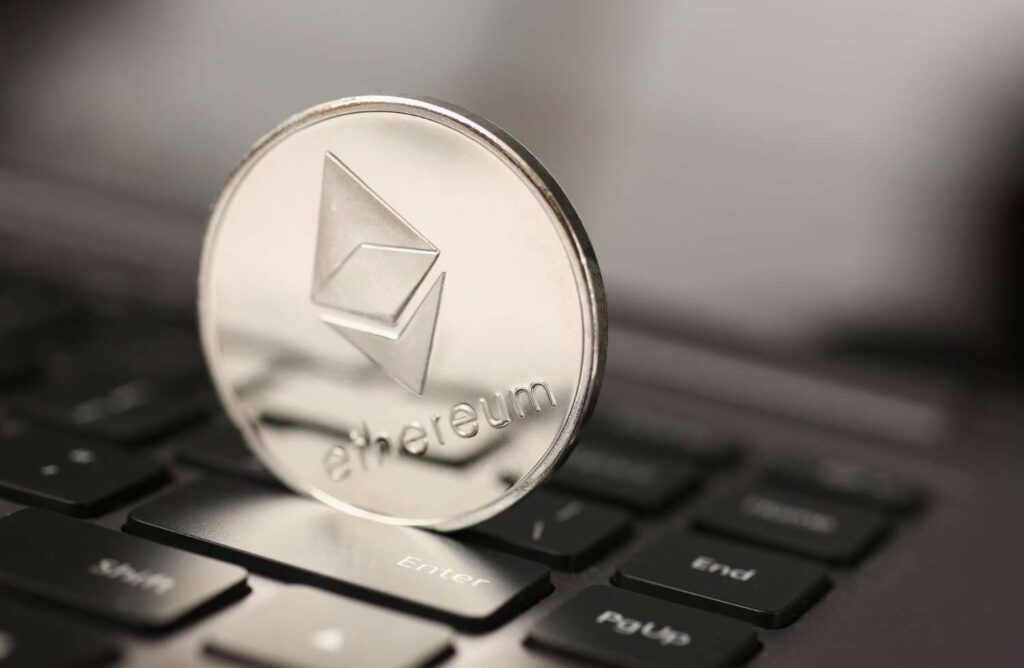 Ethereum on-exchange supply falls to a 10-year low