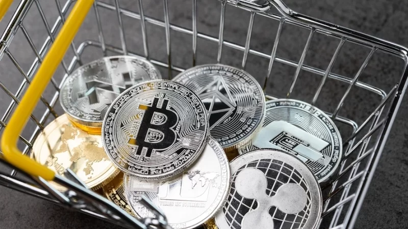 4 cryptocurrencies to turn $10 into $100 next week