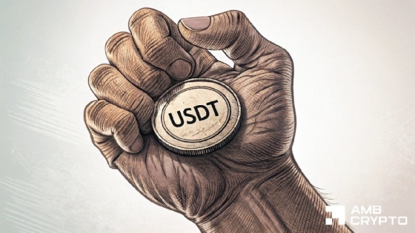 Bitcoin faces $70K test as Hyperliquid’s stablecoin supply rises 8% – Capital rotation?