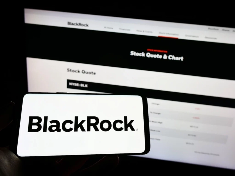 BlackRock dumps over 0m of these two cryptocurrencies in a day