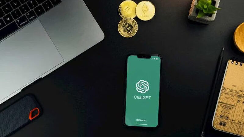 ChatGPT picks two cryptos to turn $100 into $1,000 in 2026 H2