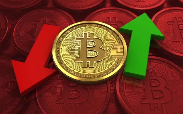 How is Bitcoin (BTC) Price Prone to Move? Up or Down? Analysis Company Explains, Warns of $14.3 Billion Risk!