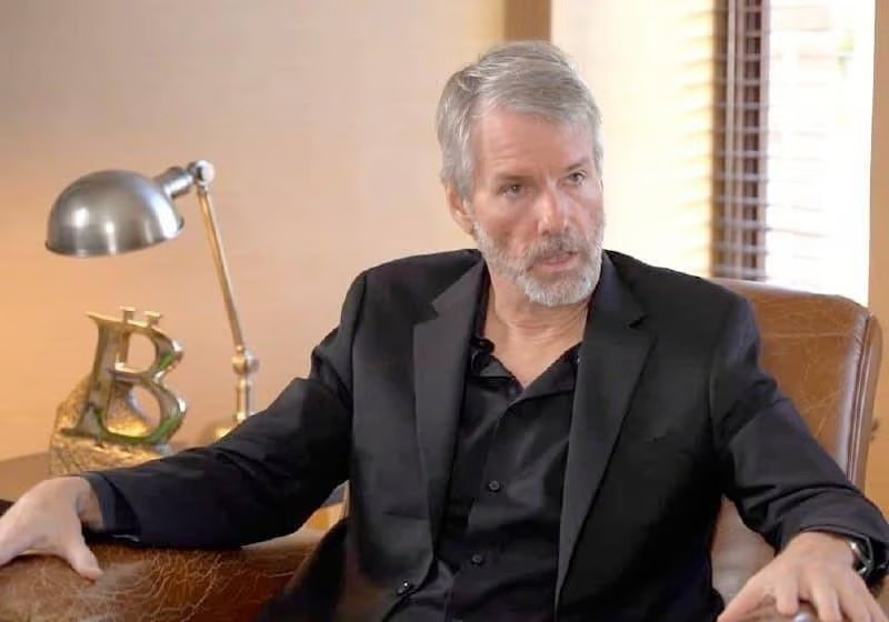 Michael Saylor’s Strategy crashes 30% from 2026 highs