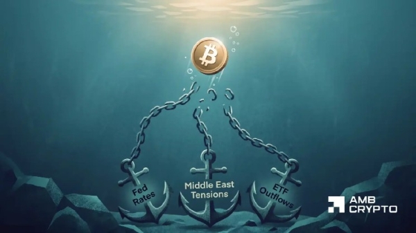 Bitcoin nears cycle bottom despite record $8B Spot ETF outflows – Why?